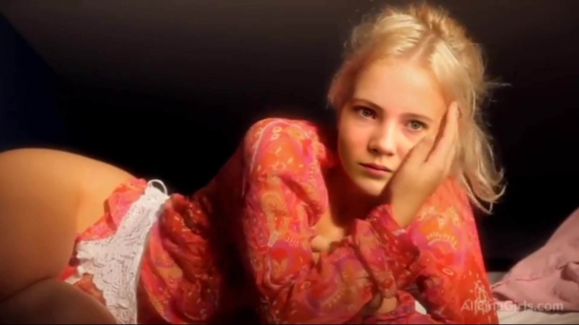 Freya Allan Strip Nude And Masturbate With Fingers